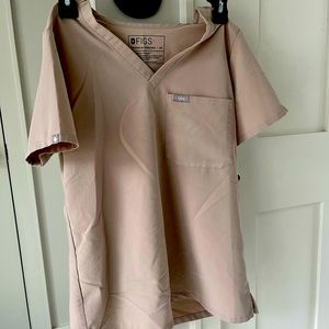 Figs Boulder XS one pocket top